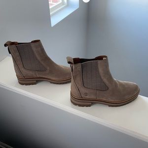 Womens Courmayeur Valley Lug Sole Chelsea Boot - Timberland